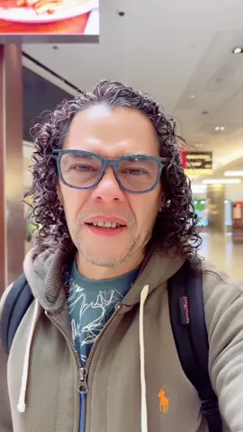 Tu Compa el sociable quiere hablar todos los días conmigo #social #hablar #no #amigo #humorista #humortiktok #risas #jajaja #broma #divertido #usa🇺🇸 #chicago 