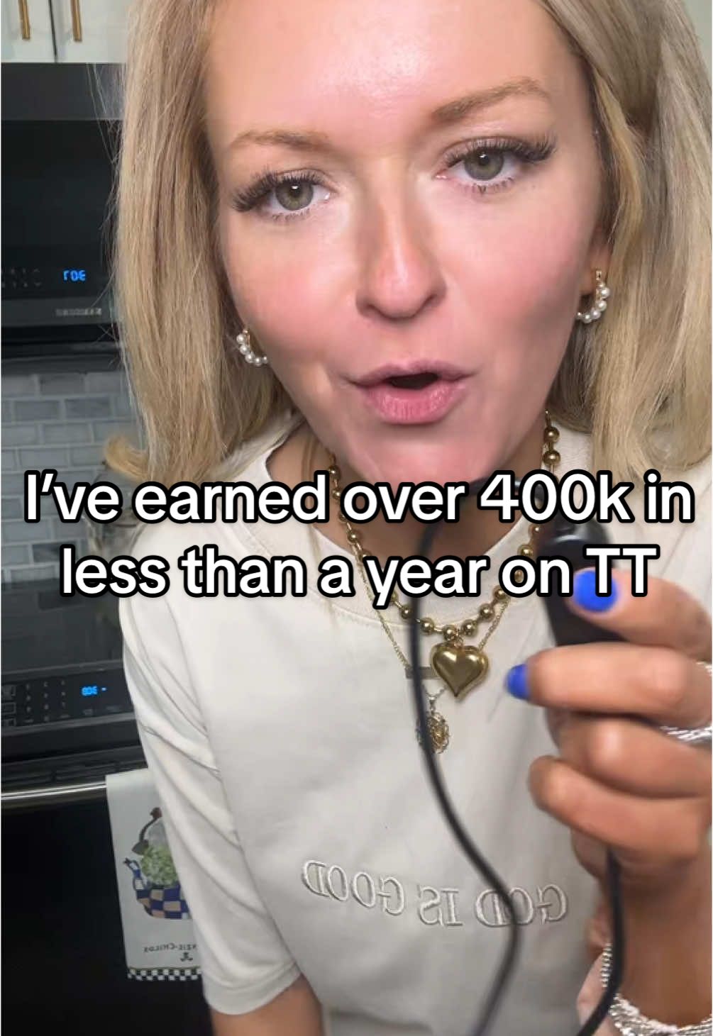 Not here to sell a course..and my only tip would be to be to invest in some equipment that makes filming easier! #ringlight #selfielight #contentcreator #tiktokshopaffiliate #makemoneyonline #ledlight #ttsaffiliate #tiktokshop #light #lightingmatters 