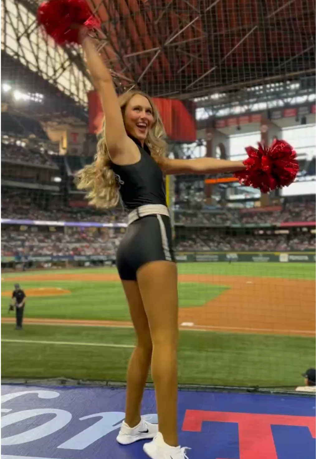 Different age, same dream🤍               #procheer #procheerleader #rangerssixshooters #dance #dancer 