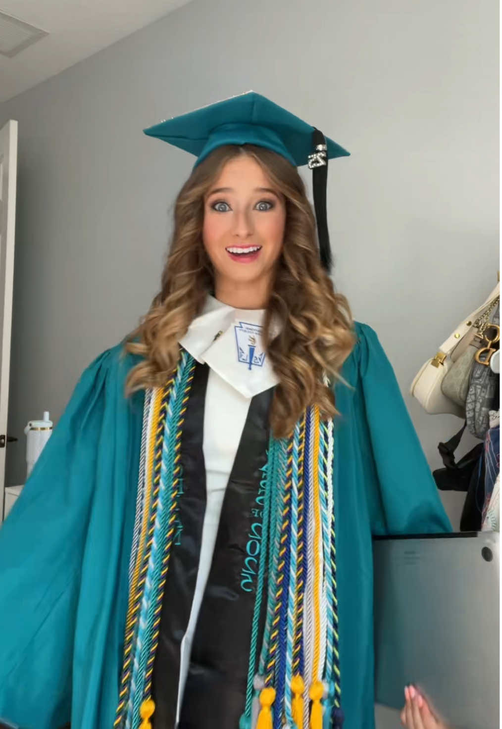 FINALLY🥳 #graduation #graduate #senioryear #viral #finallyfinishedmyhomework #nomorehomework #fyp #relatable #funny #grad #gradtransition #nhs #cords #clubs #seniorseason 