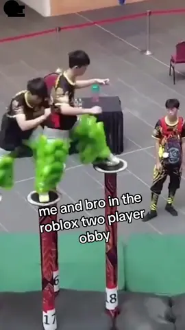 #fyp #fup #foru #friends #friend #roblox #twoplayerobby #joke #funny #chinese #asain #duo #4u #blowup #viral #weezer 