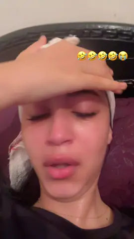 Awili ana kanbki ou hiya katgol liya haki tfifiha ou limona🤣🤣🤣😭🤦🏻‍♀️ #المغرب🇲🇦تونس🇹🇳الجزائر🇩🇿 #تونس🇹🇳 #المغرب🇲🇦 #explore #tik_tok #pourtoi #lmima_hiya_lwla😘💎💪👑🤗 #الشعب_الصيني_ماله_حل😂😂 #الحب #loveyou #🤣🤣🤣 