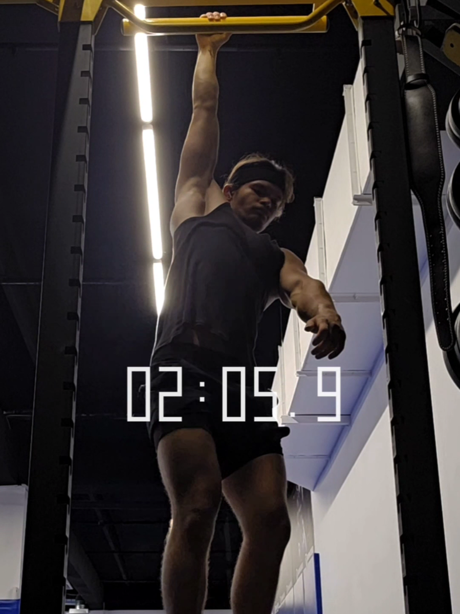 Fat Grip Dead Hang ⚔️🐉 #motivation #gym #Fitness  #grip #gripstrength #fyp 