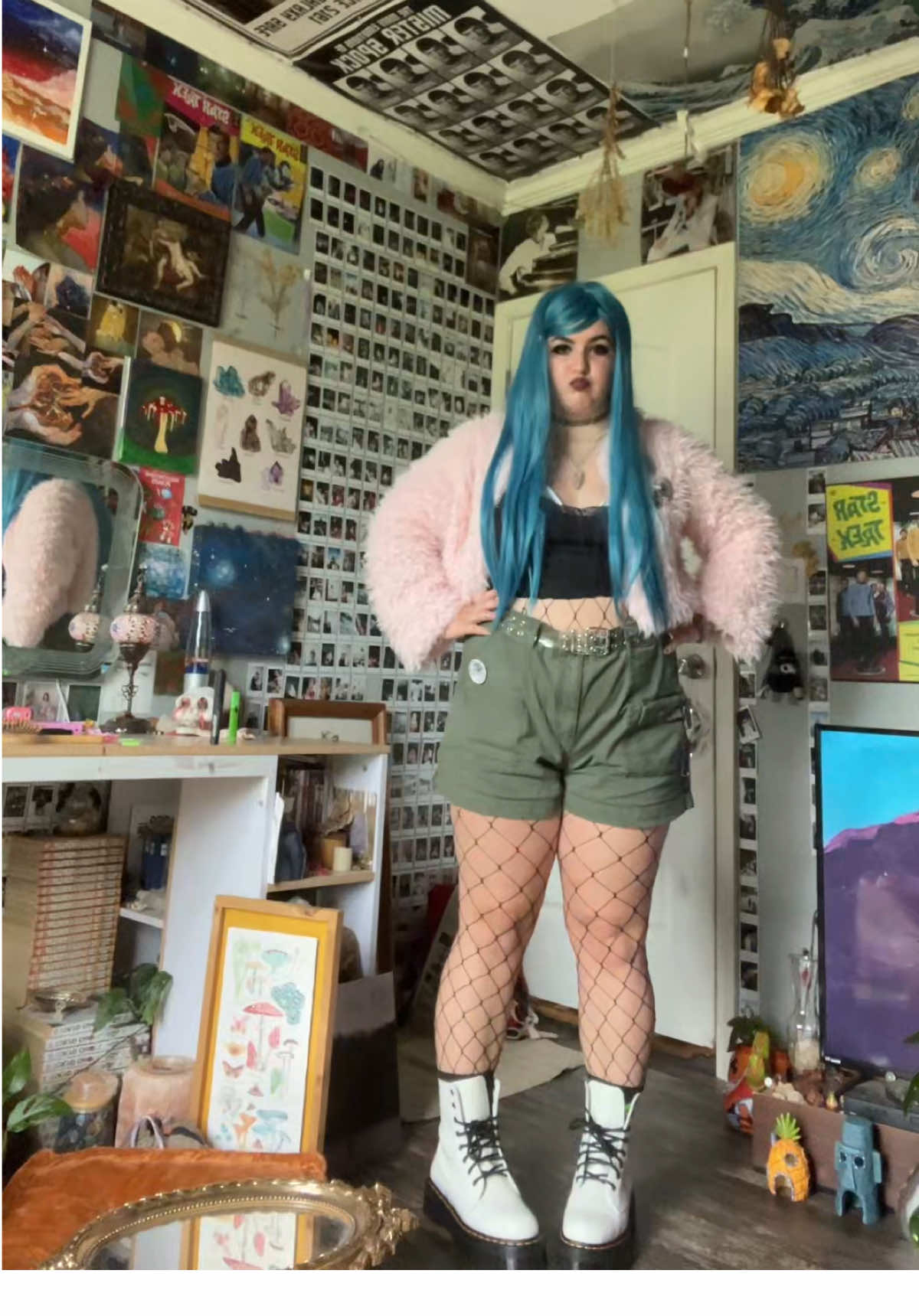 The concert was on the 18th I’m just late to posting this @Halsey #halsey #badlands #fitcheck #tumblr #OOTD #aesthetic #halseylive #halseyconcert #halseyformylasttricktour #halseyformylasttricktourdurant #halseyformylasttricktouroklahoma #halseyformylasttricktourmay18 #fypシ #2015tumblr #2015 #halseyaesthetic #halseyconcertoutfit #outfitaesthetic #outfitinspo #concertoutfit 