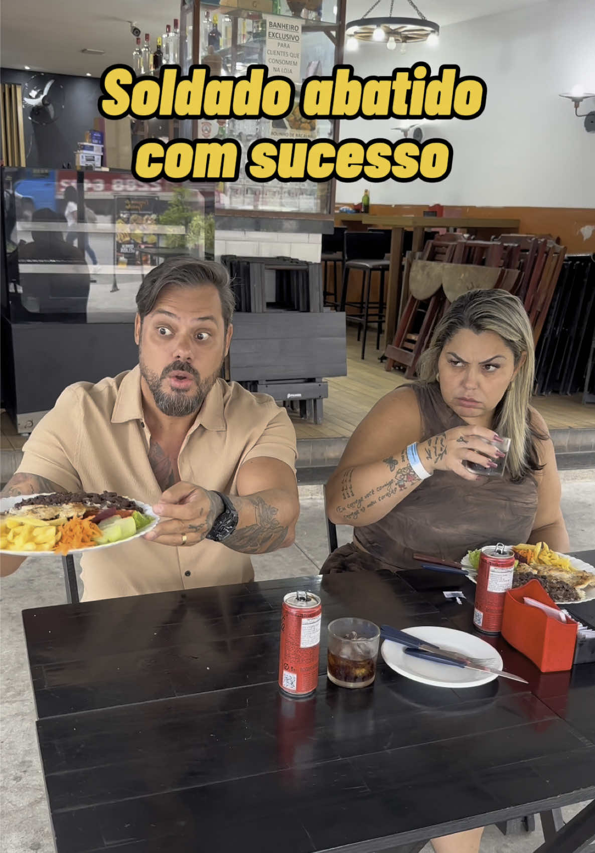 Será que o soldado foi abatido? #gordinhasdotiktok #comedia 