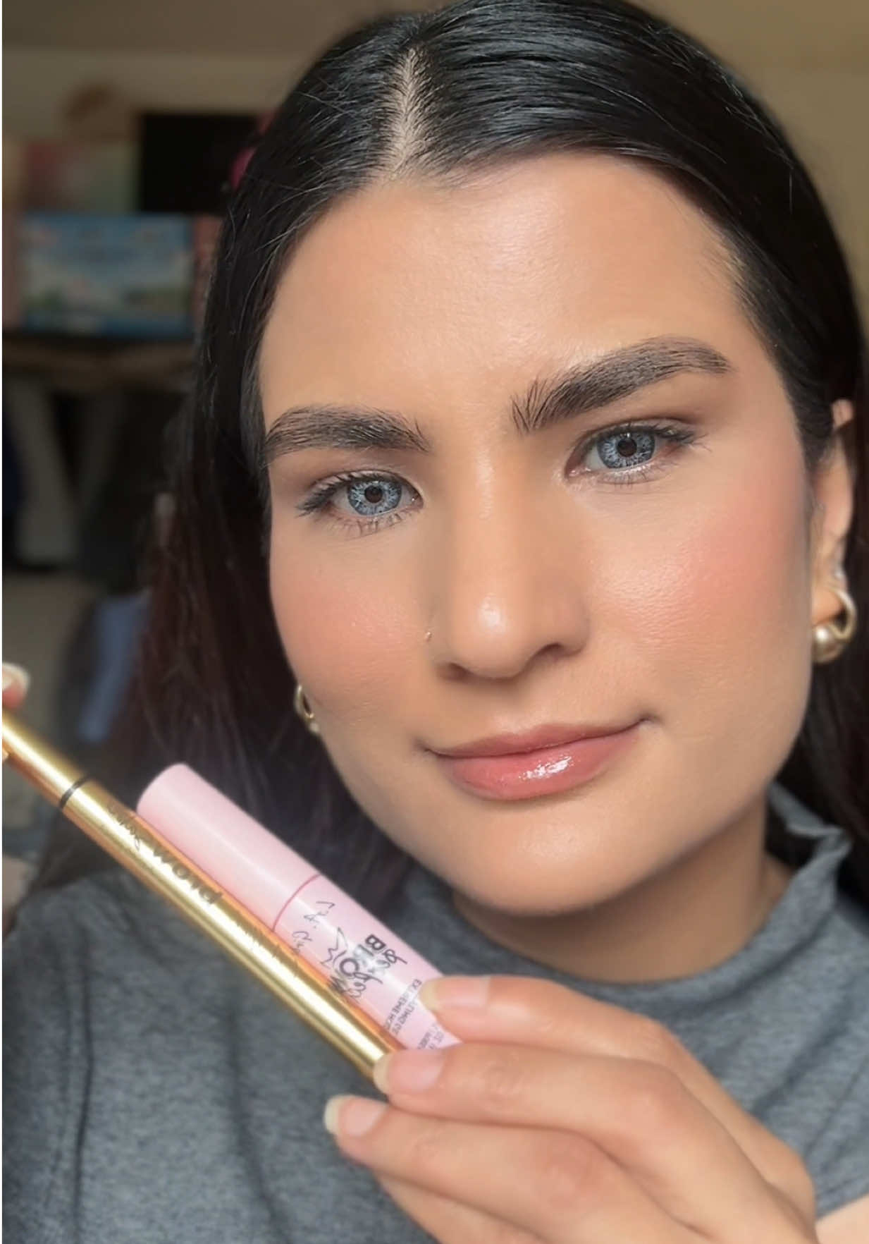 Brows on point with the L.A. Girl Brow Saber Pencil in Deep Brown + Brow Perfect Styling Gel. Minimal effort, maximum definition. @L.A Girl Cosmetics @L.A. Girl Cosmetics  #SoftGlam #LAGirlBrowSaber #CleanLook #MakeupDetails #BeautyFlatlay #BrowsOnFleek #LAGirlCosmetics #EverydayGlam