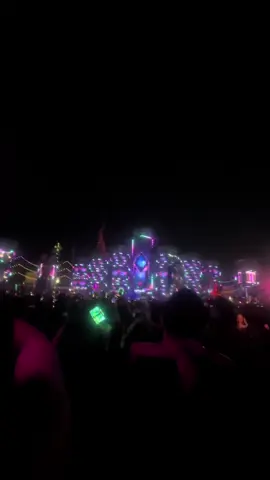struggles of recording at EDC LOL.. #edclasvegas #illenium 
