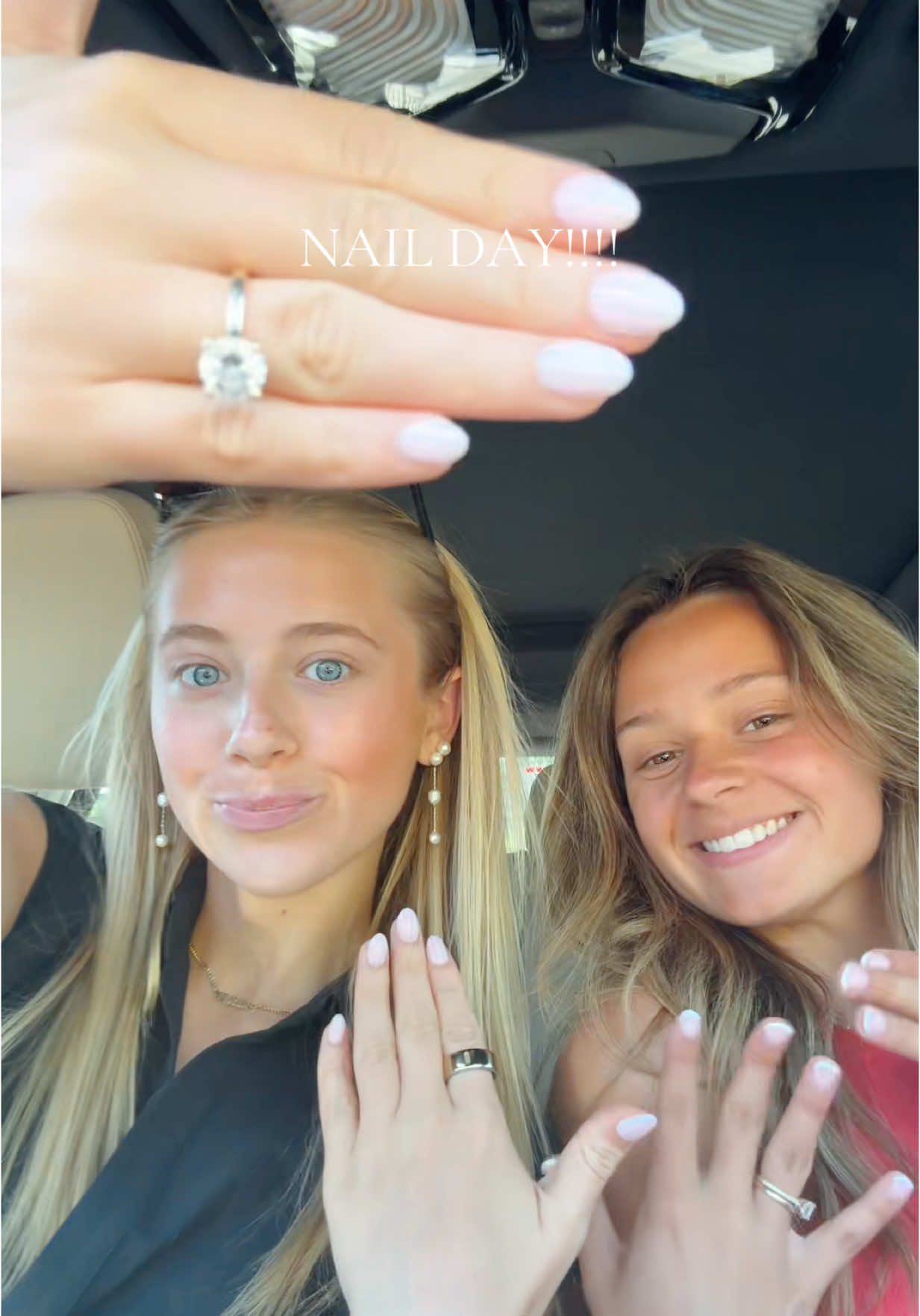 Pink & white stripe moment!!!💞 #fup #foryou #nailinspo 