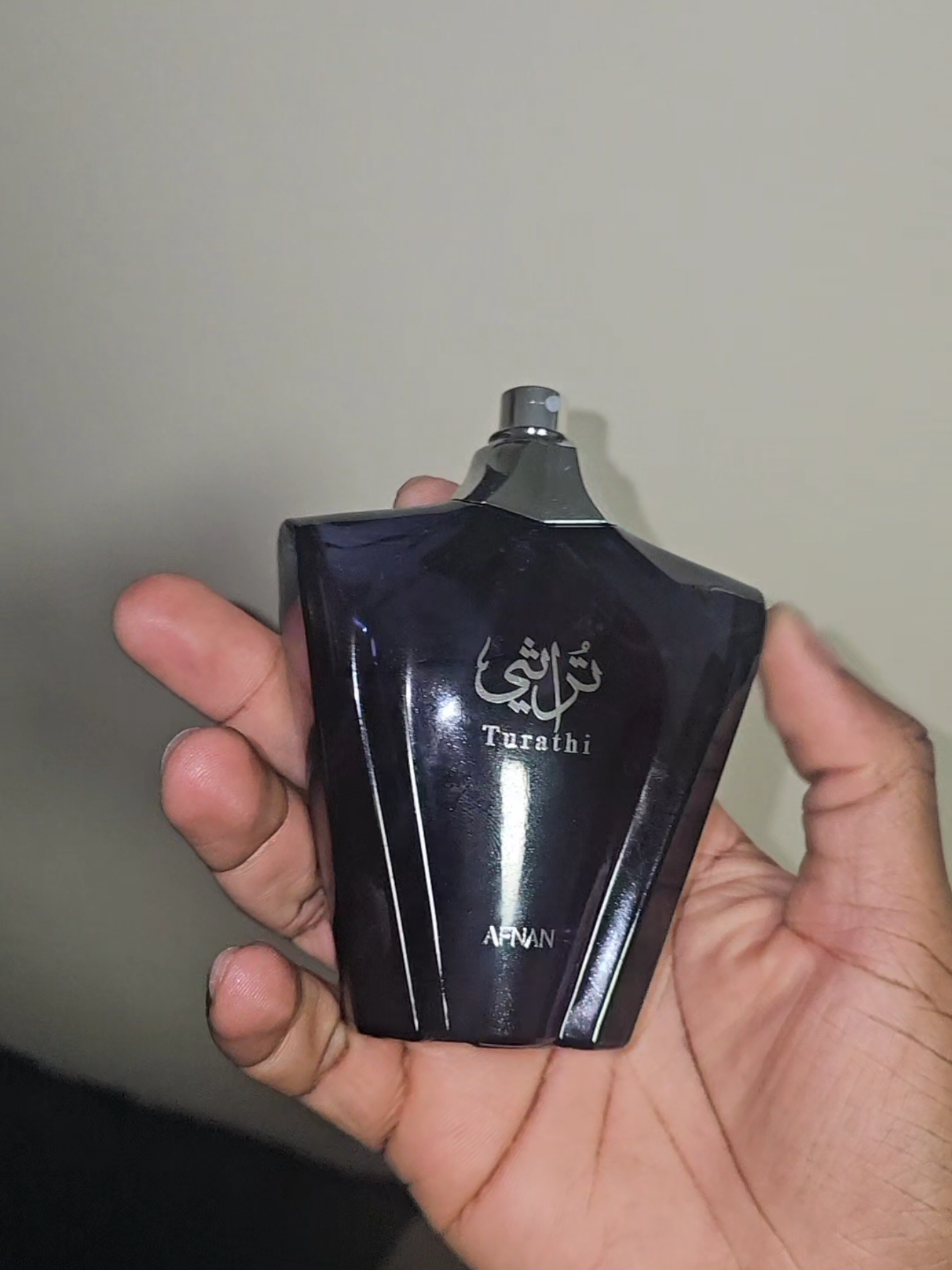 Lasts long, citrusy musky masculine smell and gets compliments!!! #mensperfume #summerfragrance #afnanperfumes #afnanturathiblue #spotlight #TikTokShop #tiktokmadmebuyit 