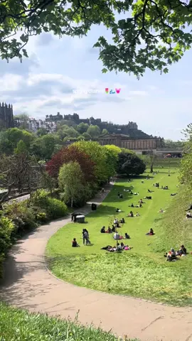 🌷🌷🌷 #spring #edinburgh #Scotland #fyp #foryou