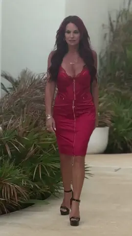 Dressed to impress… or undress 😘 #HoneyBirdetteVibes