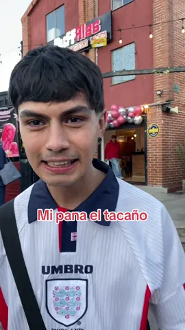 Las mejores alitas en @Buffalas Restaurante, expertos en alitas y chunks.                                           📍Sede principal Ciudadela Colsubsidio Carrera 113 # 81-02.              