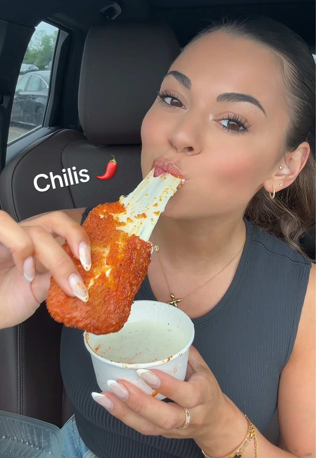 Yummmm i have been craving these from Chilis 🌶️😍