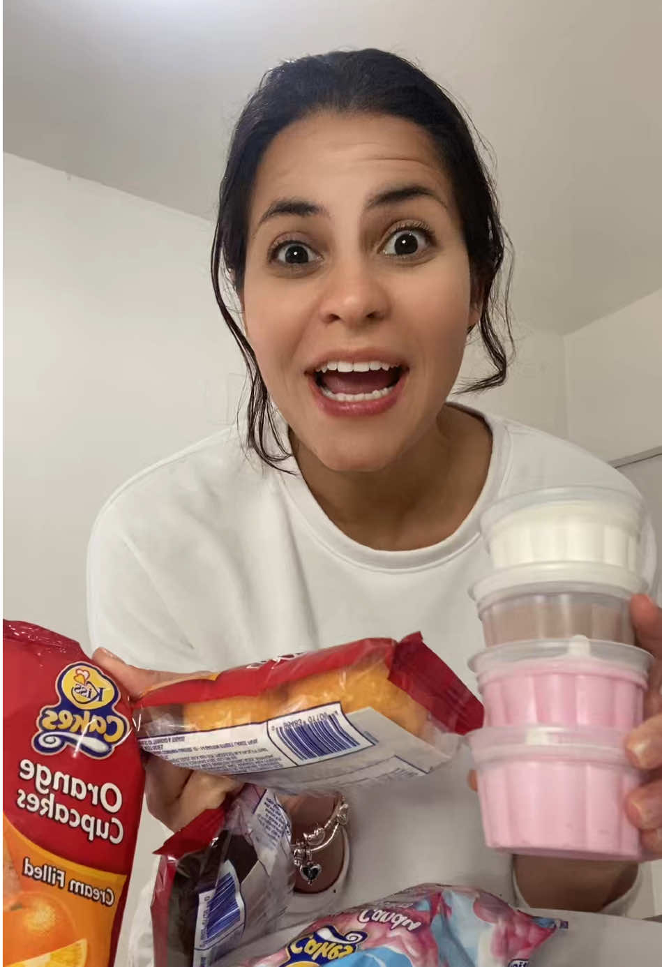 My Ice Cream Sandwich Hack #OhMaGash #trini_tiktoks #trinifyp #kisscake #flavoriteicecream 