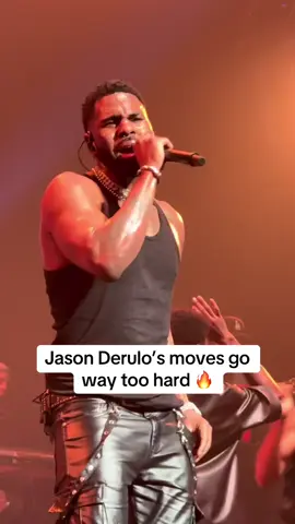 No one’s doing it like Jason… #DanceBreak #ConcertMoves #OnStageEnergy #JasonDerulo #LiveChoreo #PopPerformer #DeruloDance #StagePerformance #TikTokConcert
