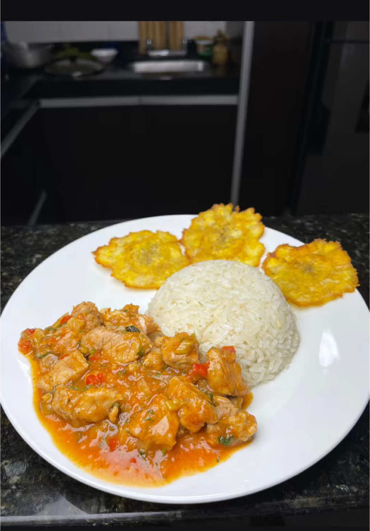 Carne De Cerdo Guisada.  . . . . . . #carnedecerdo #almuerzo #ideasdealmuerzo #recetas #recetasfaciles #viralllllll #tendencia 