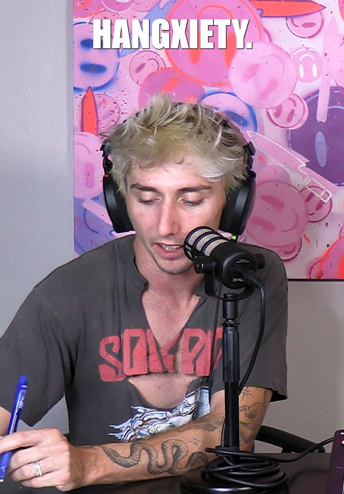 Hangxiety. #DemonBabiePodcast #demonbabie #demonbabiepod #demonofhollywood #BlondBabie #drinking #hangover #hangovers #thehangover #hungover #hangovercures 
