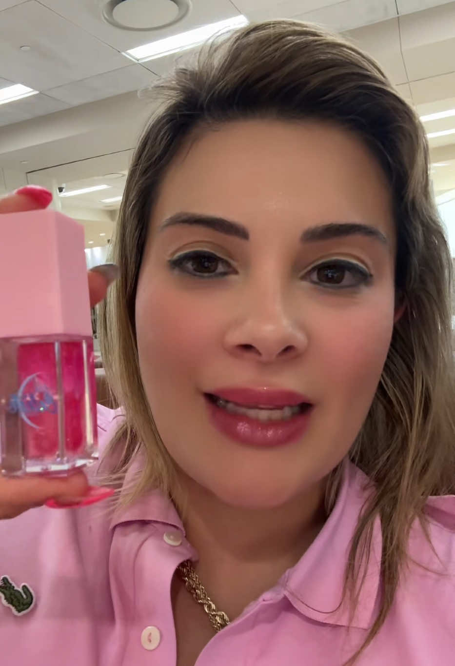 Lip Oil Color Changing #lipoil #lipgloss #lips #lipstick #beauty #beautyhacks #fyp #trending #parati #musthaves #viraltiktok #creatorsearchinsights 