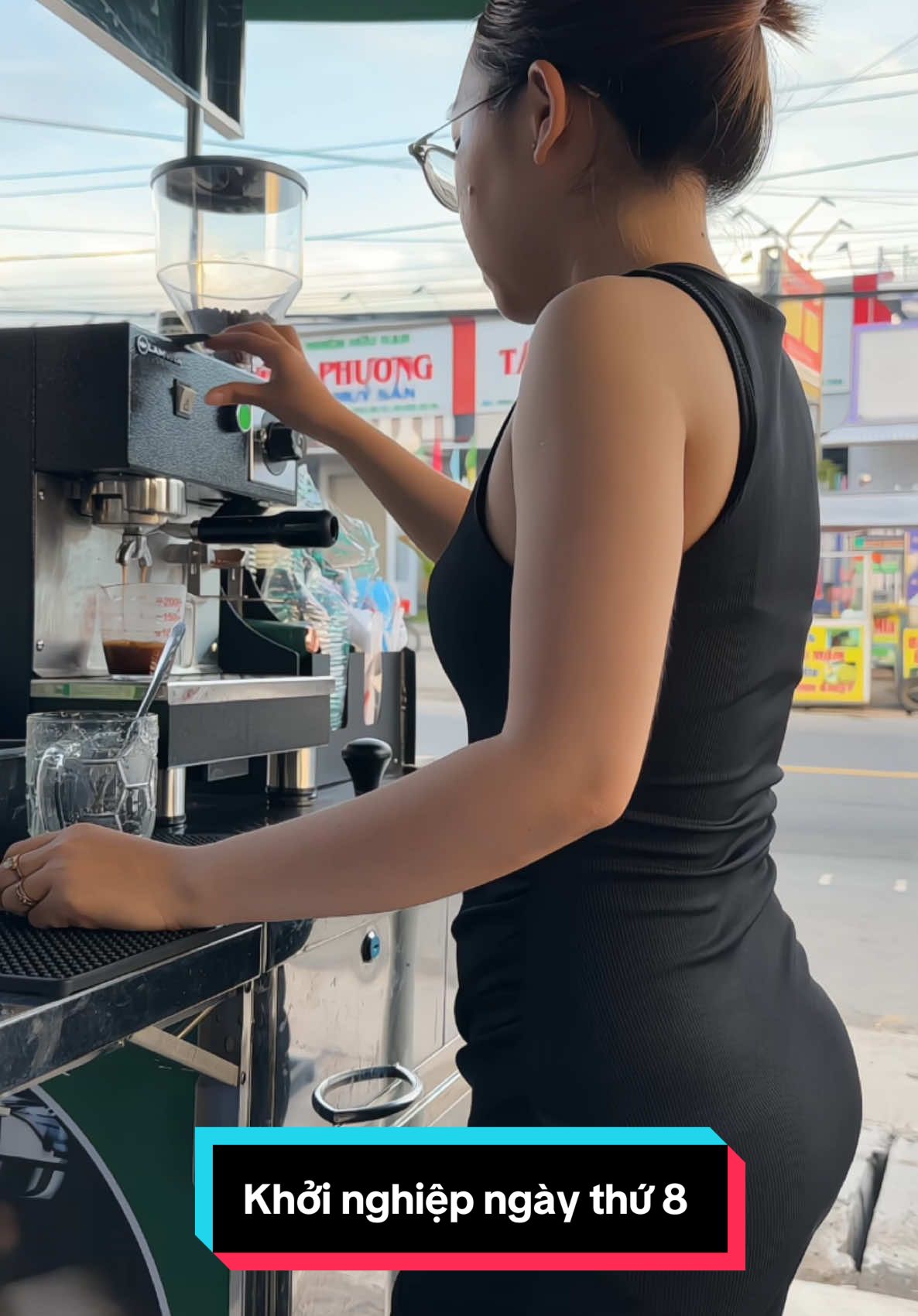👉 Khởi nghiệp ngày thứ 8 , Cafe sáng gé em nha ❤️❤️#caphekafin #caphemangdi 