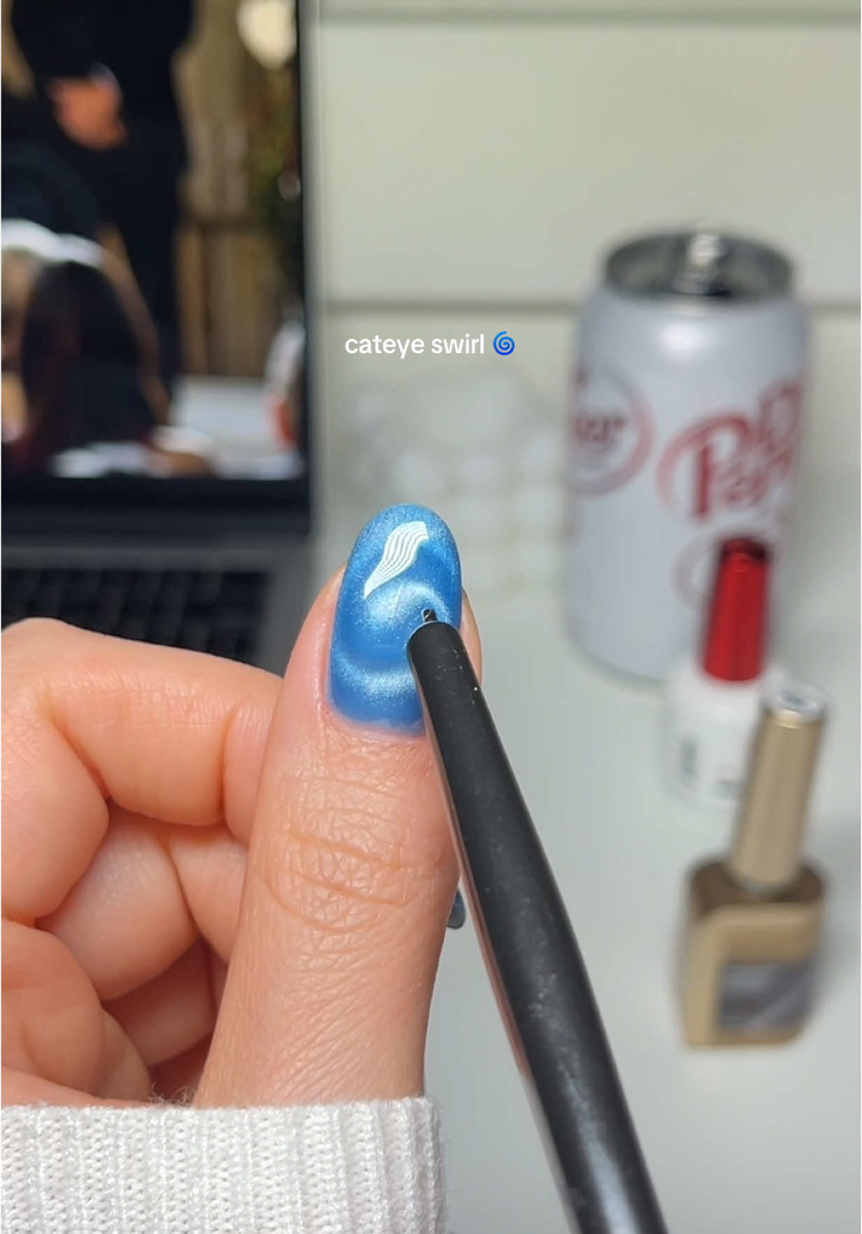 aaand my obsession w cateye continues 🤠 #nailtutorial #nailinspo #diynails #summernails #cateyenails #glassnails #bluenails 