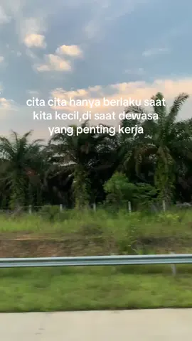 gak sarjana bukan berarti gak punya masa depan#fyppppppppppppppppppppppp #foryoupage #storytruck #bataktiktok #lagubatak #sarjanamuda 
