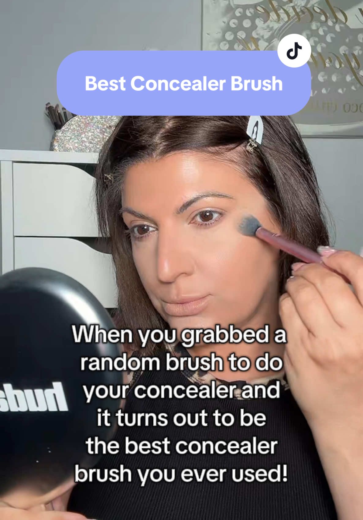 ✨The @realtechniques 402 Setting Brush isn’t just for powder — it blends concealer like a DREAM. No creasing, just flawless, airbrushed under eyes 👁️💫 Trust me, this little brush is a game changer! Have you tried it yet? 👇 Tag a friend who needs this in their life! 💕 I’ll have in linked in Shop My! Link in my bio! 🖌️ Save this tip! 📲 Share with your beauty bestie! 💬 Drop your fave concealer blending brush in the comments! #MakeupOver40 #ConcealerHack #RealTechniques #FlawlessSkin #MakeupBrushes #Over40Beauty #BeautyTips #MakeupMustHaves #ViralBeautyHack #MakeupTools #concealer #concealerbrush 