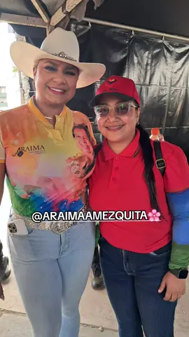 Con esta hermosura de mujer😍Super humilde y talentosa una belleza de persona Dios te bendiga siempre😍🫶🫂 @A R A I M AA M E Z Q U I T A🌸 #palmundo🇪🇸🇵🇾🇨🇺🇨🇴🇸🇻🇻🇪🇺🇸🇺🇾🇵🇷 #viral_video #Viral #superviral #araimaamezquita @Mary Añez @🇻🇪Yamileth Leiva🇻🇪 @Kenyerlis Aparicio @Enrique Aparicio @El Neverí 