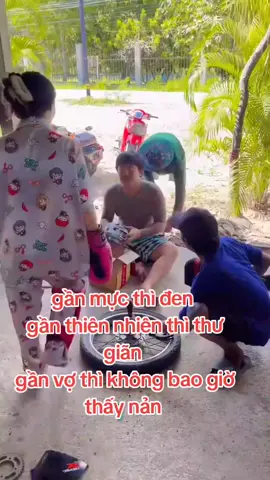 gần mực thì đen  gần thiên nhiên thì thư giãn  gần vợ thì không bao giờ thấy nản ...#ĐVDLDUCKIEN #xebienhoadisanbay #taixenhiettinhvuive #