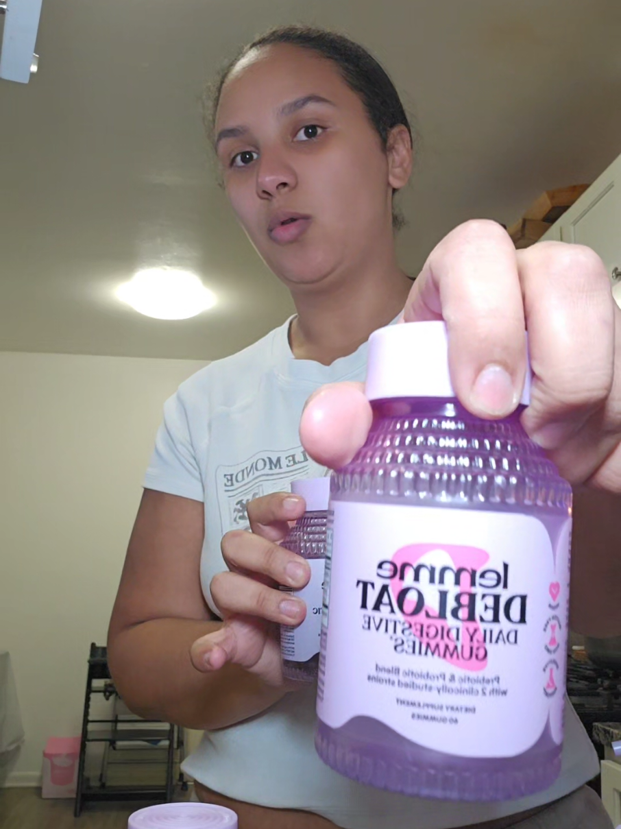 If any of ya have try No2 from @lemme let me know your thoughts 💭🧐  @Kourtney Kardashian Barker I'm a fan, take all my money. #vsgcommunity #lemme #vitamins #review #lemmedebloat #lemmeno2 