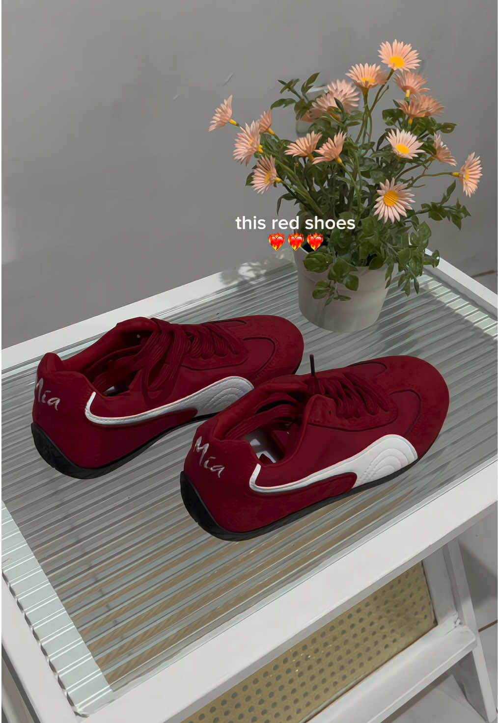 red shoes on top❤️‍🔥🫠😫 #shoes #redshoes #miashoes #sneakers #redshoes #footwear #racingshoes #redsneakers #redshoes #miashoes #comfyshoes #unisexshoes #menshoes #womenshoes #shoesreco #tiktokhaul #affordableshoes #runingshoes #rubbershoes #coolshoes #aestheticshoes #tiktokfinds #tiktokbudol #musthaves #bestpurchase #fyp #foryou #foryourpages #footwear #footweardesign #miahoesred #redshoes #fypage #fyppppppppppppppppppppppp #fypシ゚ #fypp #pageforyou #foryou #foryoupage #fypdong #foryourepage #tiktokviral #foryourpages #trendingshoes #viralshoes #redstyleshoes #pangporma #shoestyle #shoeslover #addictshoes #shoeslover #sneakersred #snekaersreco #affordable #recommendations #aftereffects #shoestyle #shoesoutfits #fitcheck #fashion #fashionshoes #ootdshoes #fyppp #fyppppppppppppppppppppppp #trends #trendy #shoeslover #casualshoes #rubbershoes #miaracingshoes #OOTD #budolfinds #reccomendations #viralvideo #viraltiktok #virall #viralditiktok #viralvideotiktok #trending #fypage #fypdong #fypツ #fyppp #trends #foryourpages #redshoes #sportycasual #creatorsearchinsights #creatorsearchinsights2025 #viralmyafiliate #affiliatemarketing #viralthisvideoo #trendingthisvideo #fypp #fypツviral #fypツ #viraltiktok #budolfinds #buynow #affordableshoes #recomendationshoes #buynow #2025viral #viralmyvideo #trendingmyvedeo #fypageシ #pagforyou #fypp #fypppppppppppppp #fyppp #trends #foryourpages #foryourpagetiktok #affiliate #creatorsearchinsightsview #shoesreview #reviewshoes #redshoes #prettyshoes #pangpormashoes #qualityshoes #fashionshoes #ootdfashion #styleshoes #fyppppppppppppppppppppppp #fypシ゚viral🖤tiktok #tiktokshoes #shoesshop #sneakerscollection #shoescollection #miashoestrendy 