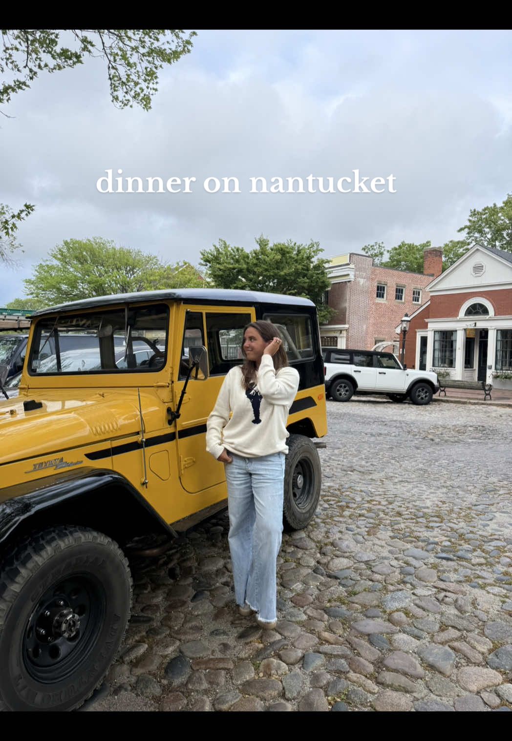 ootd for dinner on nantucket🦪🐚 #nantucket #nantucketsummer #nantucketisland #nantucketsummers #nantucketsummer #ack #eastcoast #eastcoastsummers #nantucketthings #nantucketvibes #nantucketlife #nantucketday #nantucketaesthetic 