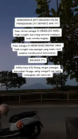 Bahagia itu ketika hidup kita tenang dengan pasangan, komunikasi terjaga, saling mengerti dan saling melengkapi satu sama lain. #rumahtanggabahagia #rumit  #suami #istri #storyqu 