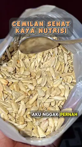 Kuaci Kupas Panggang Tinggal makan 1kg kuaci kupas Panggang praktis kaya nutrisi #kuacikupaspanggang  #kuacikupas #kuaci1kg  #kuacikupas1kg 
