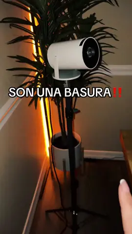 Convierte cualquier pared en una sala de cine para ver tus películas favoritas #proyectorportatil #proyectorhd #proyector4kportatil #proyector4k #4kprojector #hdprojector #portableprojector #flashsale 