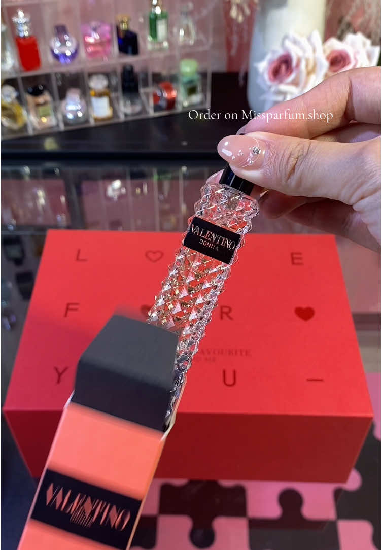 I love perfume set!🎁🛍️💗🥰#perfumecollection #perfumetiktok #perfumetok #parfum #perfumes #miniperfumes #miniperfume #order #fyp 