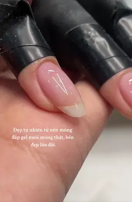 Đắp gel nhẹ nhàng – nuôi móng thật chắc khỏe từng ngày!#nailxinh #nailxuhuong #nailstagram #Binhduong #naildesign 
