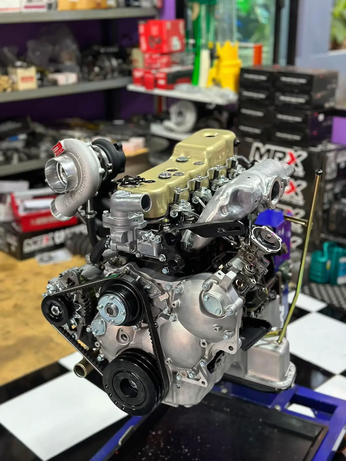 Full Restoration 4JA1 Isuzu engine by MEE NAKHONPATHOM GARAGE THAILAND 🇹🇭 #Restore #MeeNakhonpathom #rebuild #4JA1 #rebuildengine #restoreengine #thaimechanic #dieselthailand #dragthailand #fullrestoration #ช่างหมีนครปฐม #ปั๊มสาย #ประกอบเครื่อง 