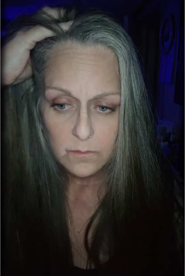@Just call me Resa #☠️🌘thecoven🌒☠️ #foryoupage #fyp #fypage #xyzbca #comed #funnyvideos #friends #Duet #ttwifey #viraltiktok #brokenfindthebroken✒️♒️ 