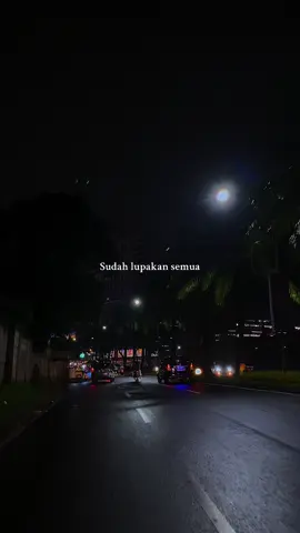 NOAh//Ada apa denganmu #noah #adaapadenganmu #foryoupagе #sadvibes #liriklagu #musikpop #musik #koleksilirik #citylights #lagu2000an 