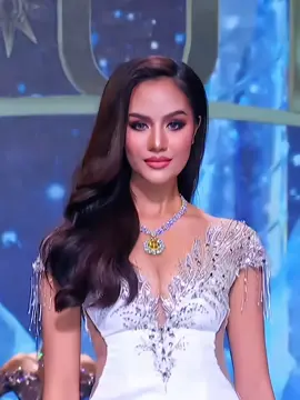 รอบ Final walk ที่เดินกับเครื่องเพชรที่ชอบที่สุด คือปี MUT 2022 ตราตรึงมาก 🇹🇭✨ #missuniverse #missuniversethailand #missuniversethailand2022 #missuniverse2022 #แอนนาเสือ #opalsuchata #นิโคลีน #missthailand #fyp #viral #2022 