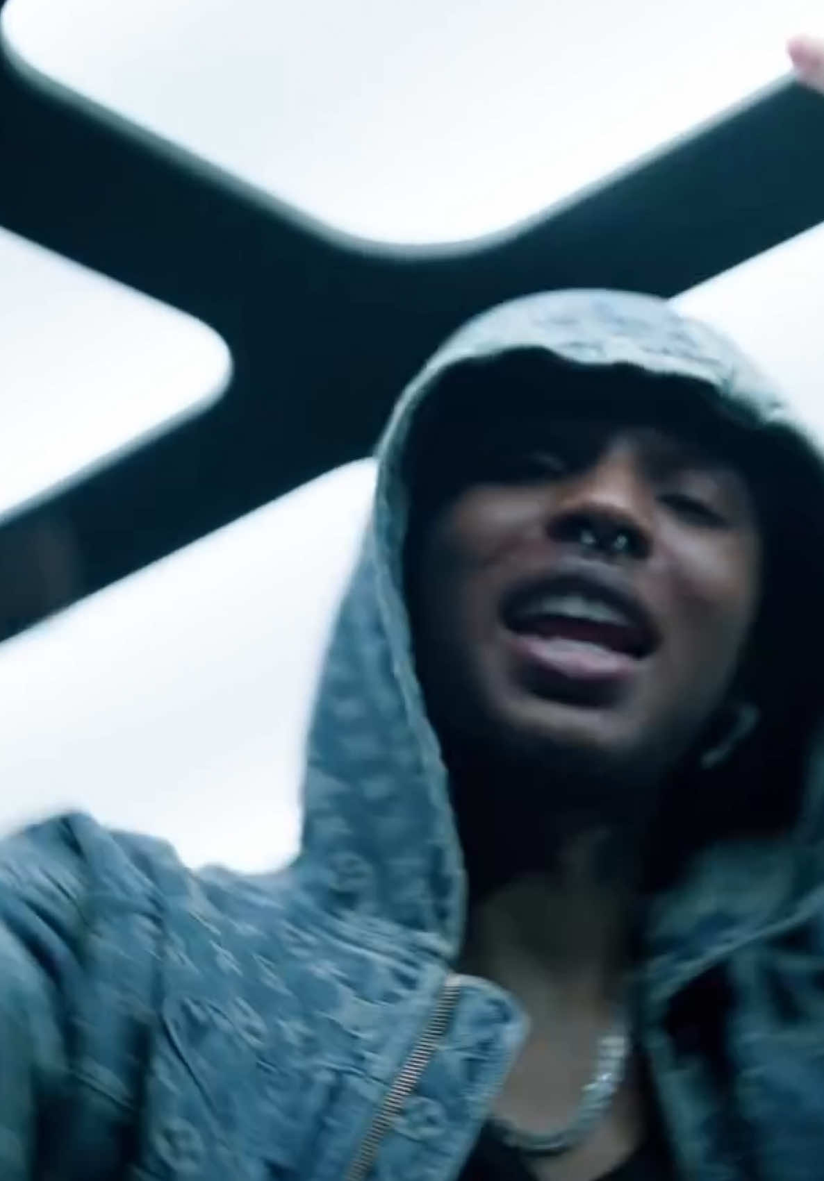 DON’T HOLD THE FIRE 🔥#sofaygo #foryoupage #fyp 