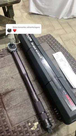 Membalas @adrianhutagara ready kunci torsi apr 1/2 inch ap155 !!  #kuncitorsi #kunci #kuncirachet #apr #ap155 #tools #powertools #tukang #bengkel #mandor #proyek #mekanik #mekaniktiktok #fyppppppppppppppppppppppp #fypage 