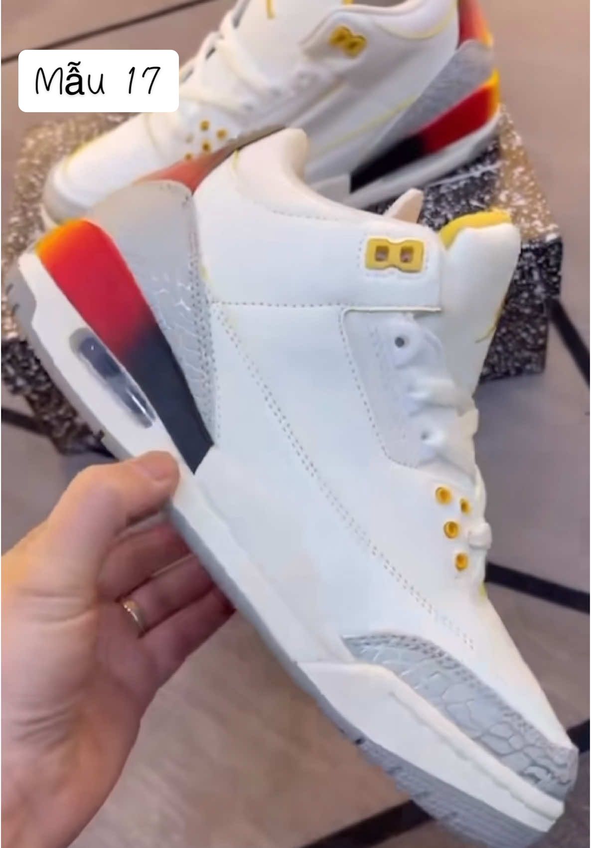 Hoàng Nam JP 🇻🇳🇯🇵Chuyên oder giày sneaker Nhật Bản chỉ từ 7-11 ngày nhận hàng kiểm tra thoải mái( không ưng ý hoàn hàng hoàn tiền 100%) GIÀY FULLBOX - ĐƯỢC KIỂM TRA HÀNG - FREE BOX BẢO VỆ HẠN CHẾ MÓP HỘP GIÀY  CAM KẾT CHẤT LƯỢNG CAO HOÀN TOÀN KHÔNG ĐÔN HÀNG  ẢNH SẢN PHẨM TỰ CHỤP ( ẢNH SAO GIÀY NHẬN VẬY ) SHOP MÌNH CHUYÊN CÁC MẪU SNEAKERS PHÂN KHÚC CAO CẤP - CHẤT LƯỢNG TỐT BẠN BỎ ÍT THỜI GIAN ĐỌC QUA THÔNG TIN TRƯỚC KHI ĐẶT HÀNG NHA !! TẤT CẢ GIÀY GỬI ĐI ĐỀU ĐƯỢC KIỂM TRA, CHỤP ẢNH VÀ QUAY VIDEO LẠI TRƯỚC KHI GỬI - TRƯỜNG HỢP PHÁT SINH VẤN ĐỀ KHÔNG MONG MUỐN VUI LÒNG NHẮN TIN SHOP ĐỂ ĐƯỢC HỔ TRỢ QUY ĐỊNH ĐỔI - TRÃ BÊN SHOP : - Được Đổi trã – hoàn tiền đối với các sản phẩm lỗi hoặc gửi nhầm size - Được đổi size - đổi mẫu  - Không đổi trã các mẫu đã qua sử dụng hoặc lỗi phát sinh của người mua#xuhuong #giày 