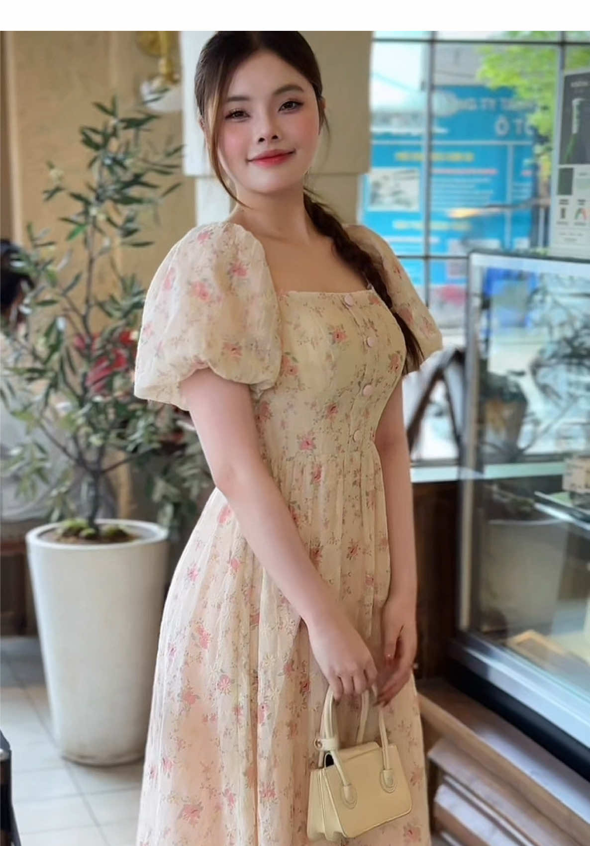 “Mắt em là vần thơ, nụ cười em là bản tình ca chẳng ai dám viết.” 🫣❤️ #zenshop #fpy #xuhuong #nangtho #yeubanthan #viral #tieuthu 