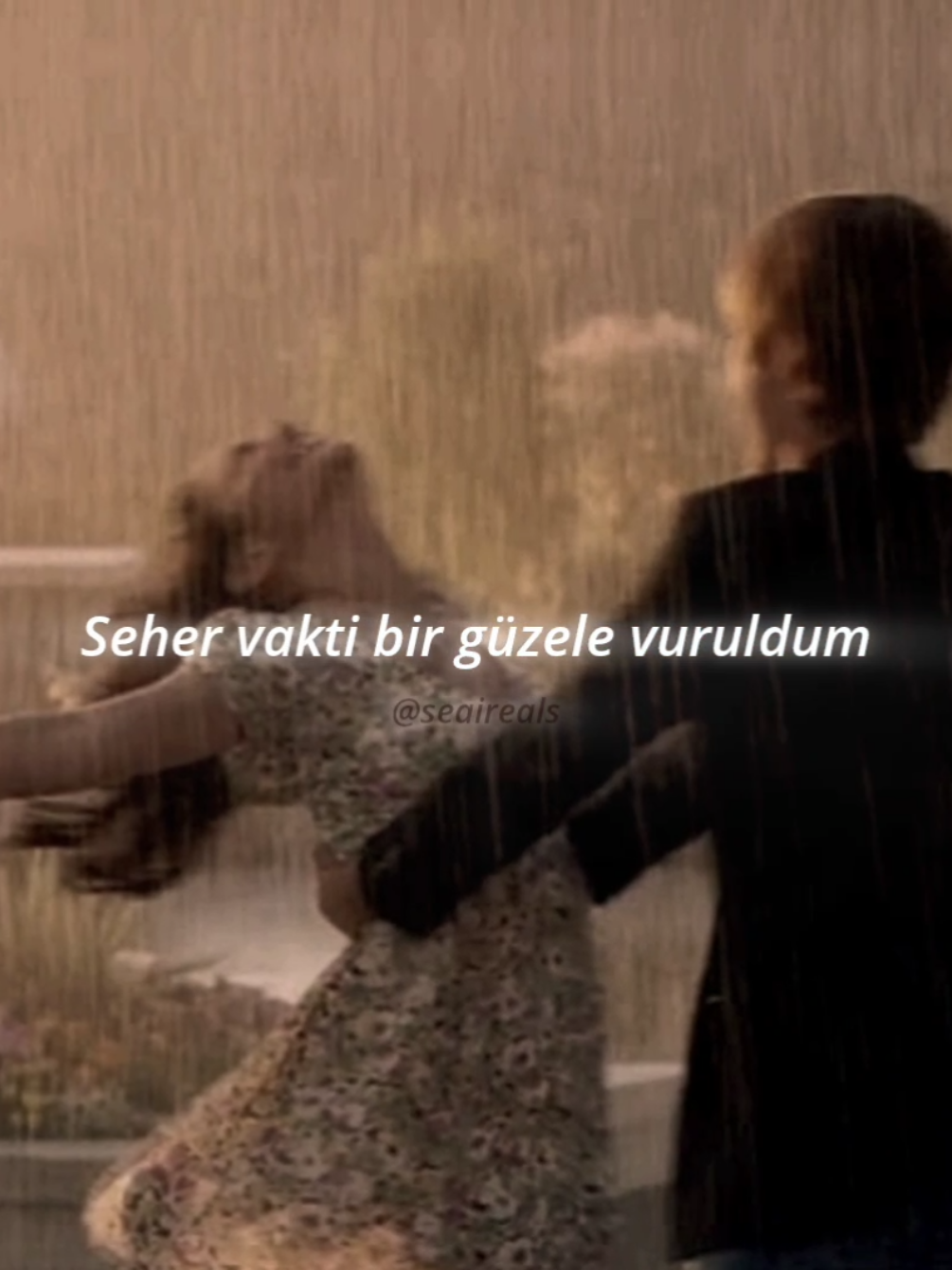 Bu dünyada yok bir eşi...#fyp #lyrics #kesfet #fy 