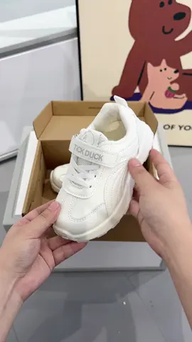 Koleksi sepatu anak ter-hits bulan ini! Yuk, borong sebelum kehabisan! 🔥#SepatuAnakKekinian #SepatuAnakHits #ootdkidsfashion #outfitbaby #kidsfashiontrends #ootdfashion #antilicinantiselip #kidsfashion #babyoutfit #sepatukece #sepatuanakkece #sepatuantilicin #sepatuanakimport #sepatuantislip #sepatuimport #sepatuguenih #sepatuanakperempuan #sepatuanaklaki #sepatuunisex #sepatukekinian