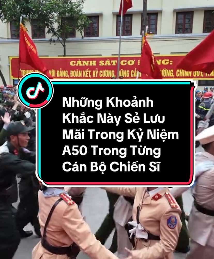 Khối A50 trong các trường Công an nhân dân, đặc biệt là trong bối cảnh các lễ kỷ niệm lớn như 50 năm Ngày Giải phóng miền Nam (30/4/2025), thường dùng để chỉ lực lượng tham gia diễu binh, diễu hành. Đây là những học viên, chiến sĩ được tuyển chọn kỹ lưỡng và trải qua quá trình huấn luyện khắc nghiệt để thể hiện sức mạnh, kỷ luật và tinh thần của lực lượng công an. Những khoảnh khắc đáng nhớ của khối A50 tại trường huấn luyện khi mọi người được thoải mái hòa chung không khí thường là những khoảnh khắc sau những giờ luyện tập căng thẳng, khi họ có thể gác lại sự nghiêm túc, kỷ luật để thể hiện những nét đời thường, gần gũi hơn: Vỡ òa cảm xúc sau buổi tổng duyệt thành công: Sau nhiều tháng tập luyện dưới cái nắng, cái gió, khi buổi tổng duyệt diễn ra suôn sẻ, đúng với kỳ vọng, các học viên sẽ không kìm nén được cảm xúc. Đó có thể là những tiếng reo hò, những cái ôm chặt, hay những giọt nước mắt hạnh phúc khi thấy công sức của mình được đền đáp. Khoảnh khắc giao lưu, kết nối giữa các đồng đội: Dù đến từ nhiều đơn vị khác nhau, nhưng thời gian huấn luyện chung đã gắn kết họ thành một tập thể. Những buổi tối quây quần trò chuyện, chia sẻ những câu chuyện về gia đình, quê hương, hay những giây phút động viên nhau vượt qua khó khăn, mệt mỏi sẽ trở thành những kỷ niệm không thể nào quên. Những khoảnh khắc 