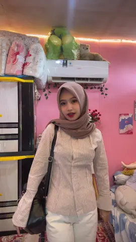 jarang pakek baggy jeans🙃