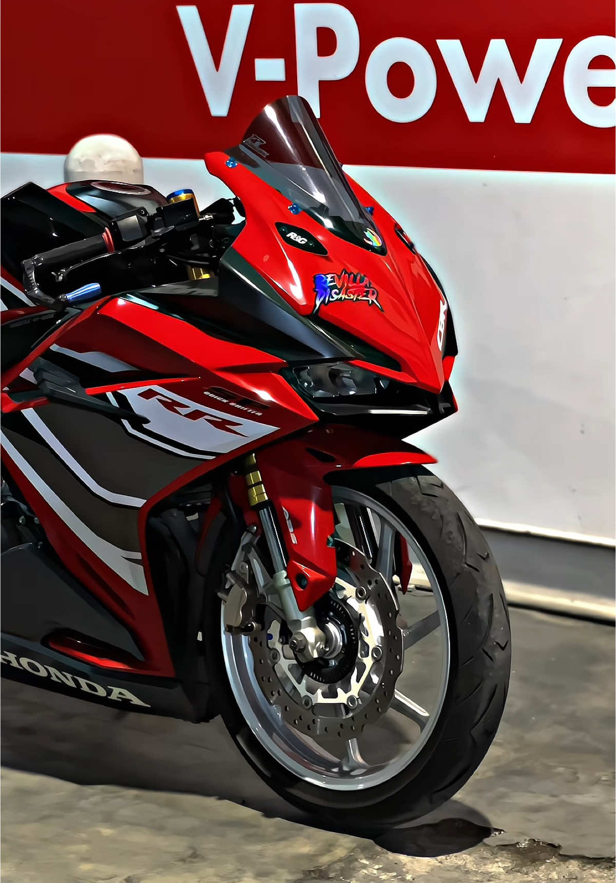 motor impian siapa nih?😍 #cbr250rr 