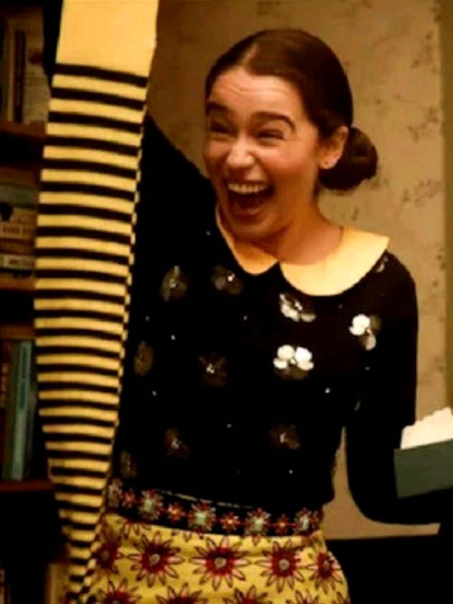 Las medias de 🐝💘 #mebeforeyou #yoantesdeti #primevideo #peliculaschiditas #pelischiditas #mebeforeyouedit #mebeforeyoumovie #Love #mediasdeabejita #abejas #abejitas🐝 #abejita 